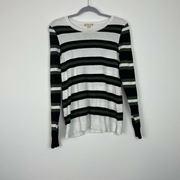 3/$15 Its Our Time White Black Green Long Sleeve Top but - Picture 1 of 7